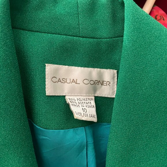 VINTAGE FITTED BLAZER IN GREEN BY CASUAL CORNER - Picture 2 of 8